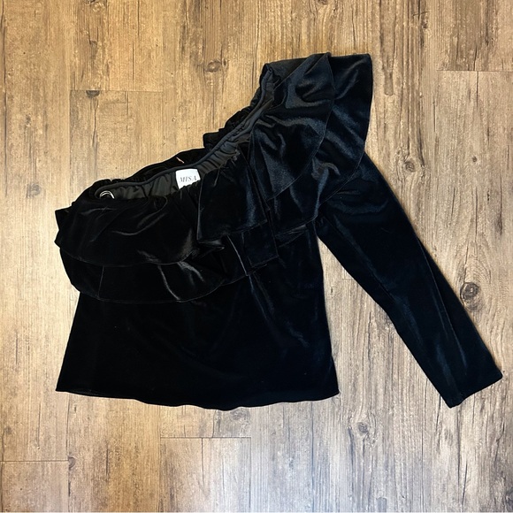 Misa Los Angeles NWT Mielle Black Velvet Ruffle One Shoulder Top - Picture 4 of 12